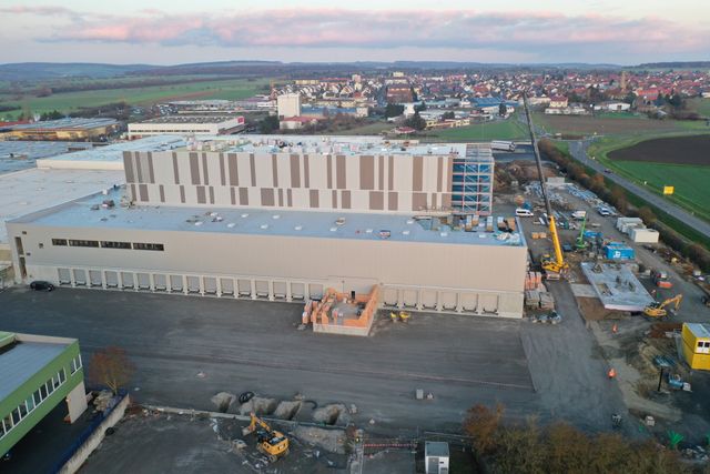 Logistik Center Anbau